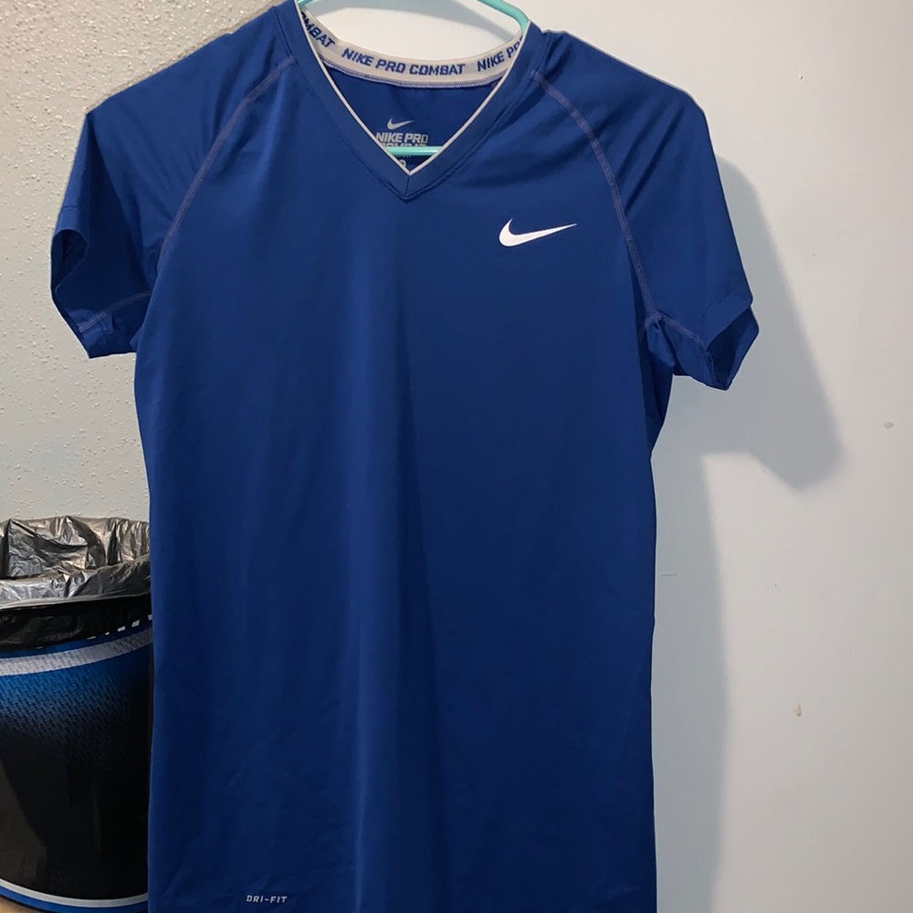 Medium blue fitted Nike dri fit top